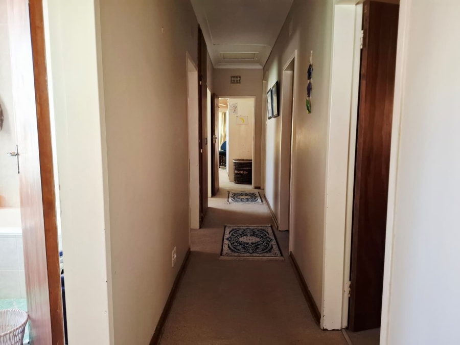 4 Bedroom Property for Sale in Generaal De Wet Free State